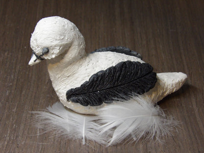 Enara Swan Sculpture