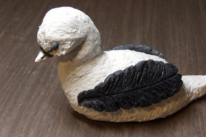 Enara Swan Sculpture